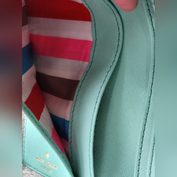Kate Spade Laurel Way Reese Bifold Wallet Mint Green Color. *See Photos - Picture 8 of 15